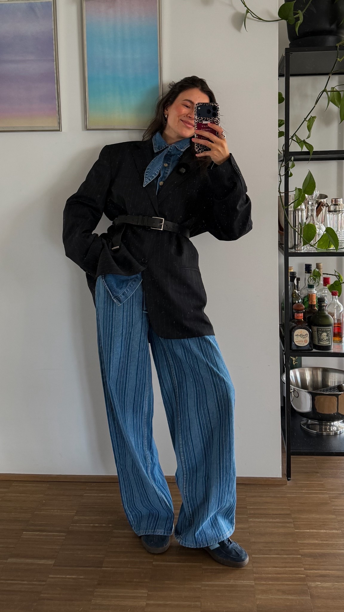 denim on denim + nadelstreifenblazer hab ich in der kombi vorher auch noch nie getestet, aber ich liebs sehr ❤️‍🔥

was sagt ihr dazu? 💌

#LTKdeutschland #LTKstyletip #LTKspring