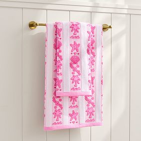 Pink Palm Puff Bath Towel | Pottery Barn Teen