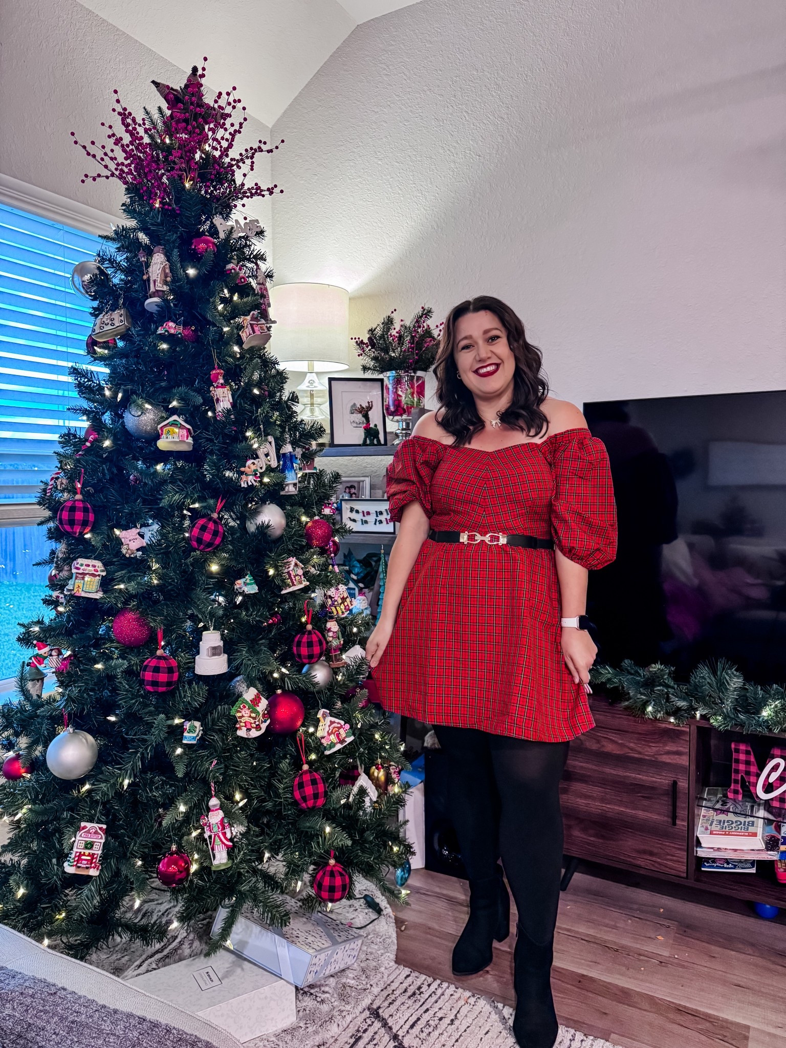 The perfect holiday dress 

#LTKMidsize #LTKSeasonal #LTKHoliday