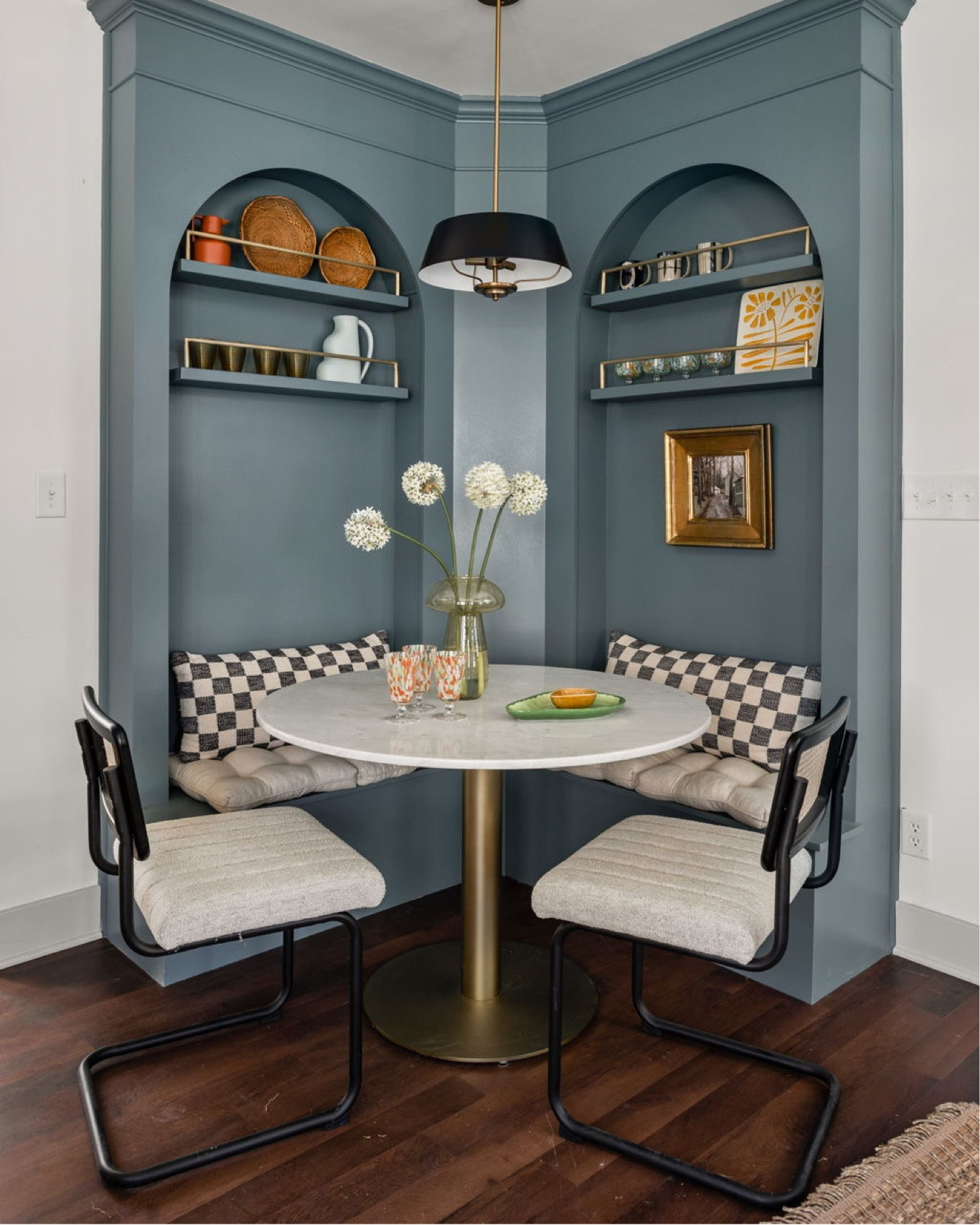 We’re here for this custom built-in breakfast nook.

#LTKhome