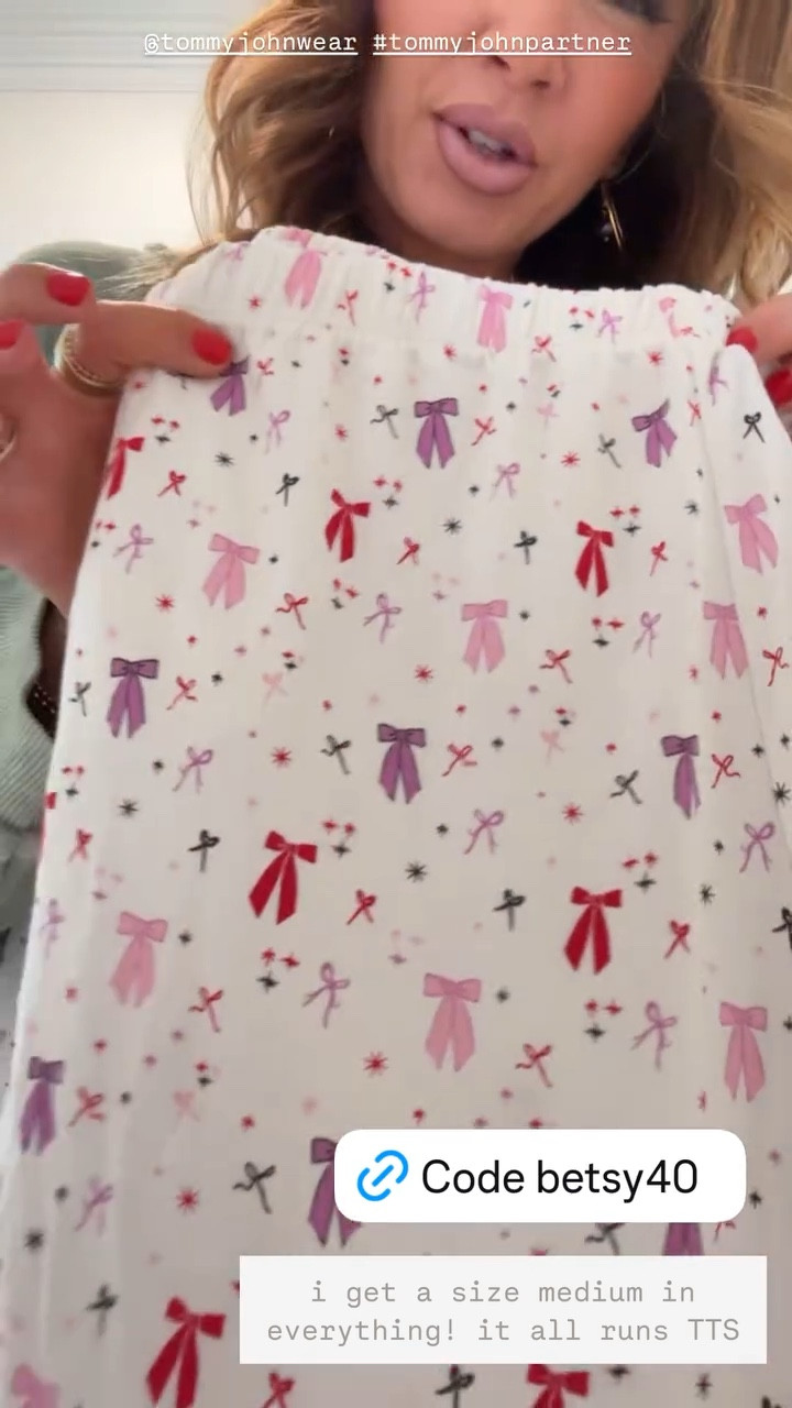 code BETSY40 is active for 40% off tommy john! 

#LTKHoliday #LTKSaleAlert #LTKGiftGuide