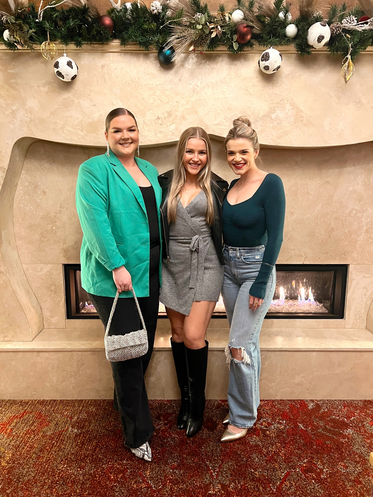 elevated casual ✨girls night out✨ holiday edition! 🤍

wearing an xs in top, 24w curve love in jeans 

#LTKunder100 #LTKHoliday #LTKsalealert