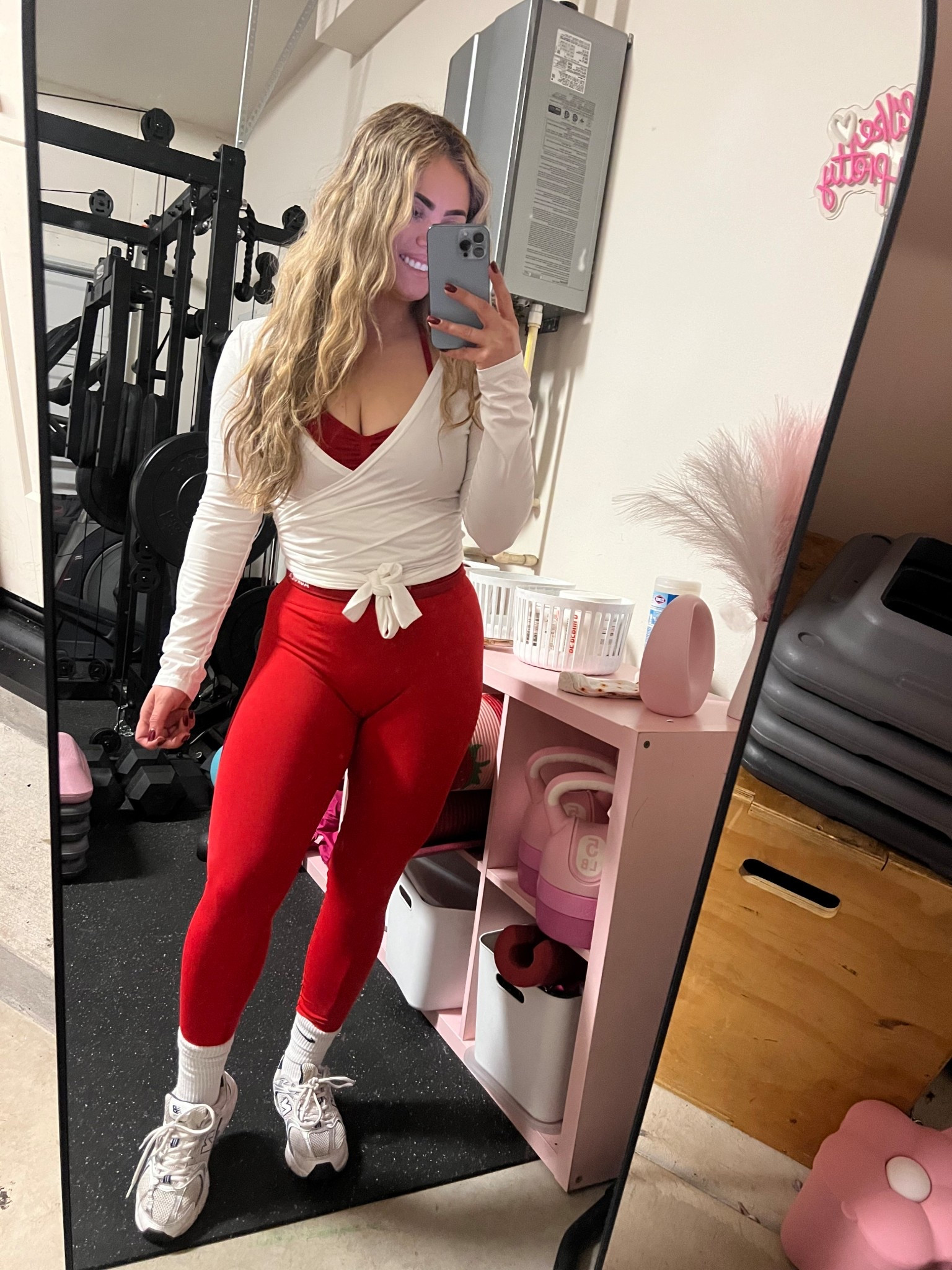 Obsessed with this tops, helps me still look cute without being over exposed! 

#LTKSaleAlert #LTKActive #LTKFindsUnder50