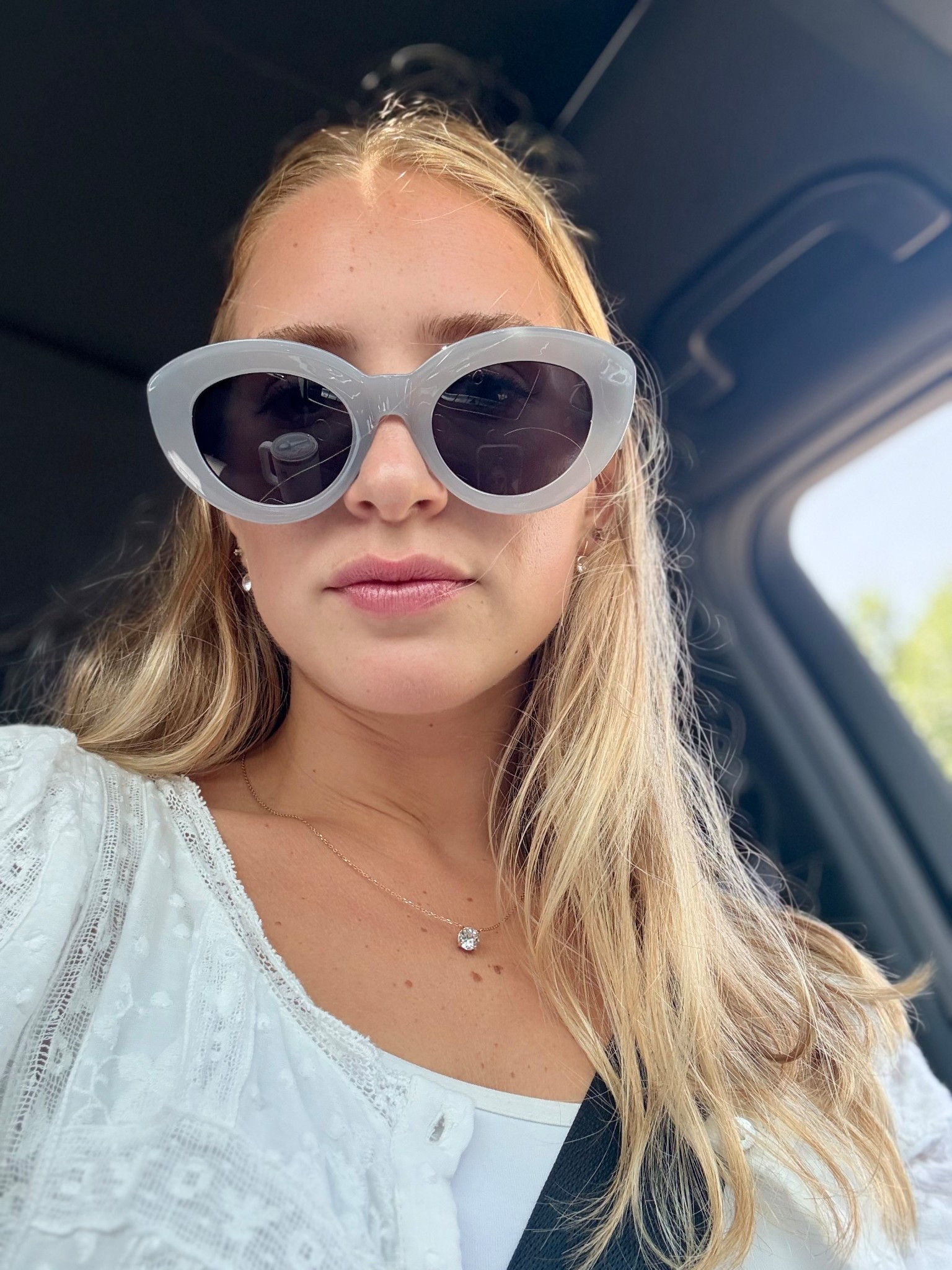 Sunnies 😎


Sunglasses
Women’s sunglasses
Grey glasses
Grey sunglasses
Summer style
Summer outfit
Dallas
Gold jewelry
Diamond necklace
Amazon fashion
White dress
LoveShackFancy
Maxi dress
Summer dress

#LTKFindsUnder50 #LTKStyleTip