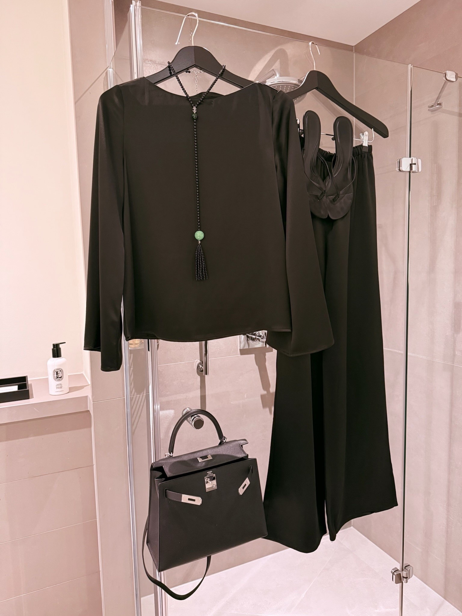 Soft launching tomorrow’s outfit for business meetings in Berlin.