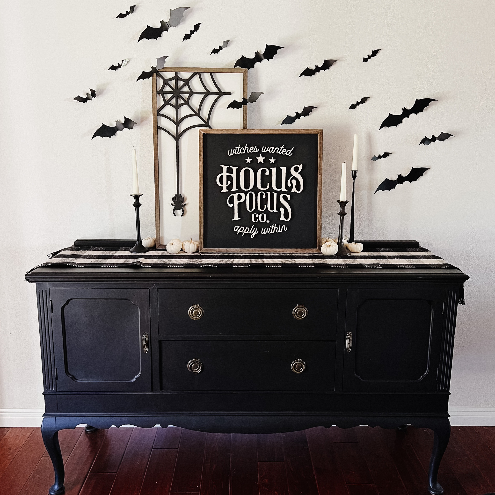 Just a little bit of Hocus Pocus! 

#LTKHalloween #LTKHoliday #LTKSeasonal