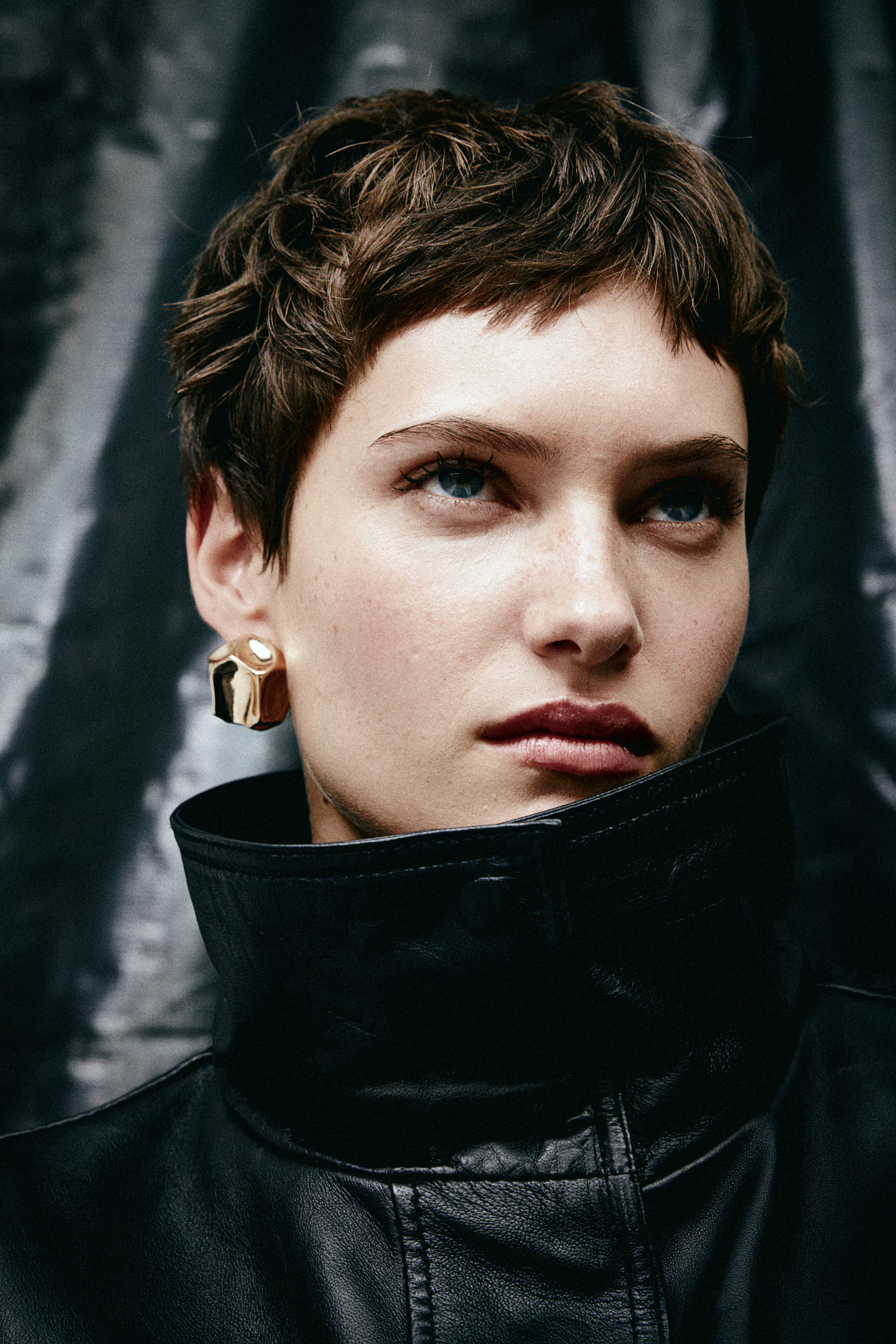 Angular stud earrings | H&M (UK, MY, IN, SG, PH, TW, HK)