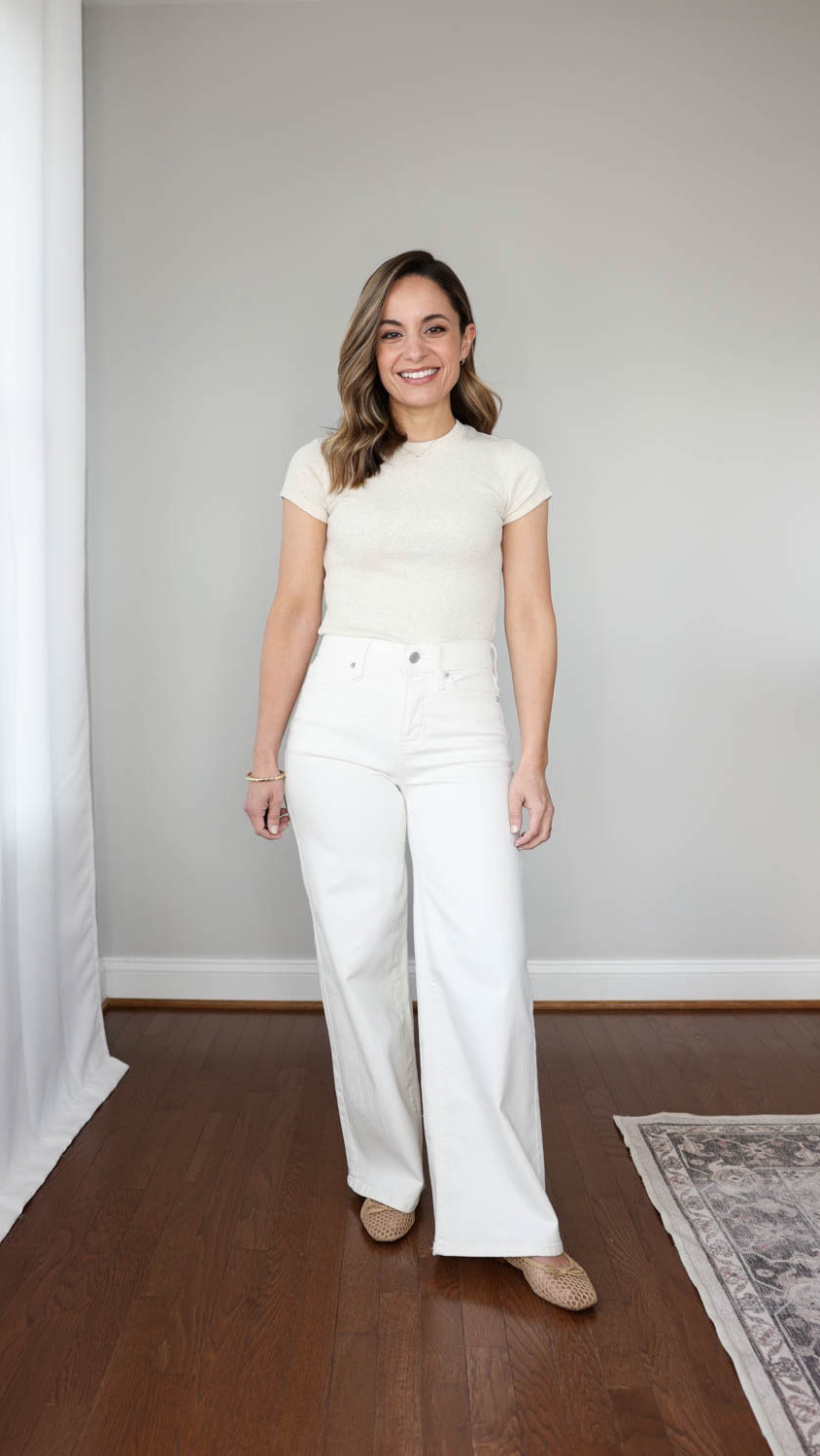 A white jeans option for petites. The wide leg jeans from banana republic factory have a 10” rise and a 27.5” inseam in petite. They’re true to size, but I do note some shrinkage (1/2”) in length in the wash. 

If you need a shorter inseam, the jeans also come in a cropped style. 

#LTKPetite