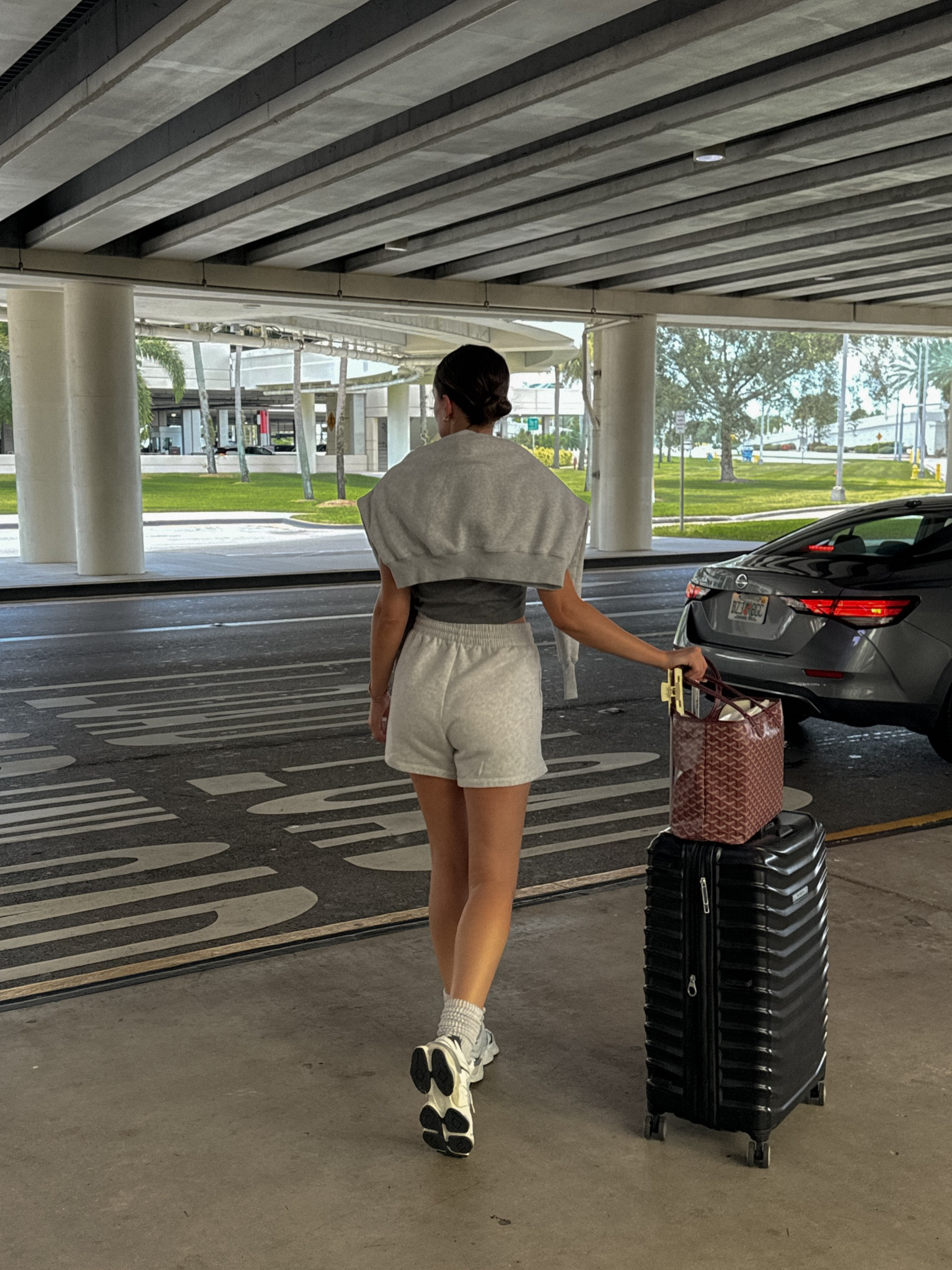 I’ve had this Samsonite for 2 years and used it on many, many trips - it still looks good as new! I definitely recommend scouring different retailers to find a deal on their luggage sets 🖤

airport outfit, travel outfit, comfy outfit, groutfit, monochromatic style inspo, black luggage, sturdy luggage set, loungewear, back to school outfit, comfy basics, new balances

#LTKFindsUnder100 #LTKTravel #LTKShoeCrush