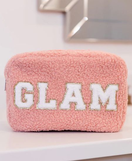 glam teddy sherpa makeup bag
new @ pink lily 
stoney clover lane dupe

#LTKunder50 #LTKtravel #LTKbeauty