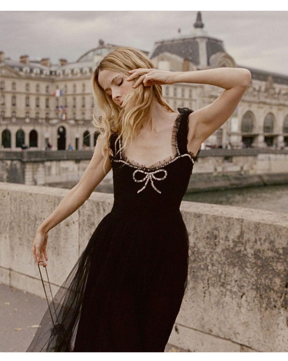 Doen holiday collection

Holiday dresses, party dresses, Christmas dresses, holiday photos



#LTKHoliday #LTKGiftGuide #LTKSeasonal