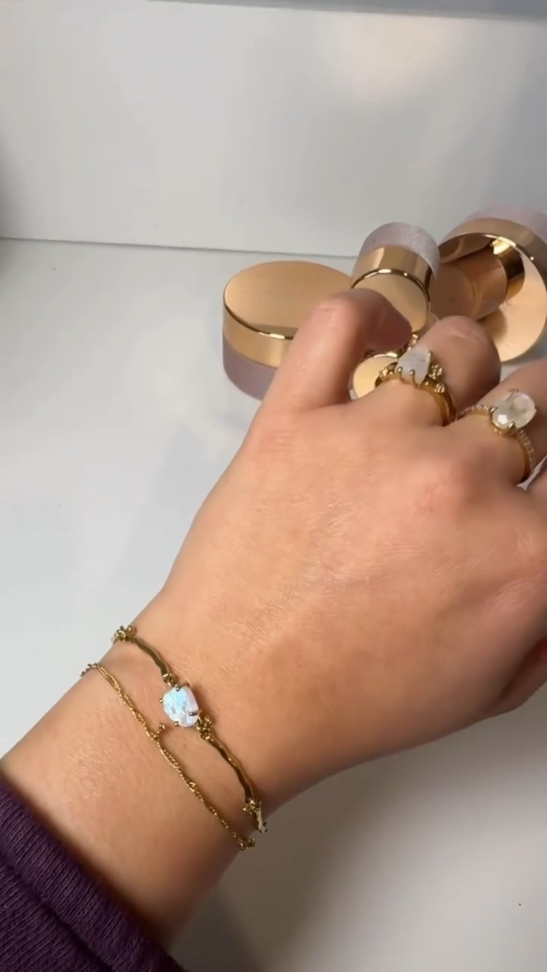 What I ordered vs what I bought ✨
Moon Magic always understands the assignment. Beautiful in photos and just as stunning in person. This one is staying in my daily rotation 🤍
•

#moonmagic #moonmagicreview #whatiorderedvswhatigot #everydayjewelry #minimaljewelry #crystaljewelry #moonstone #jewelryfinds #aestheticjewelry