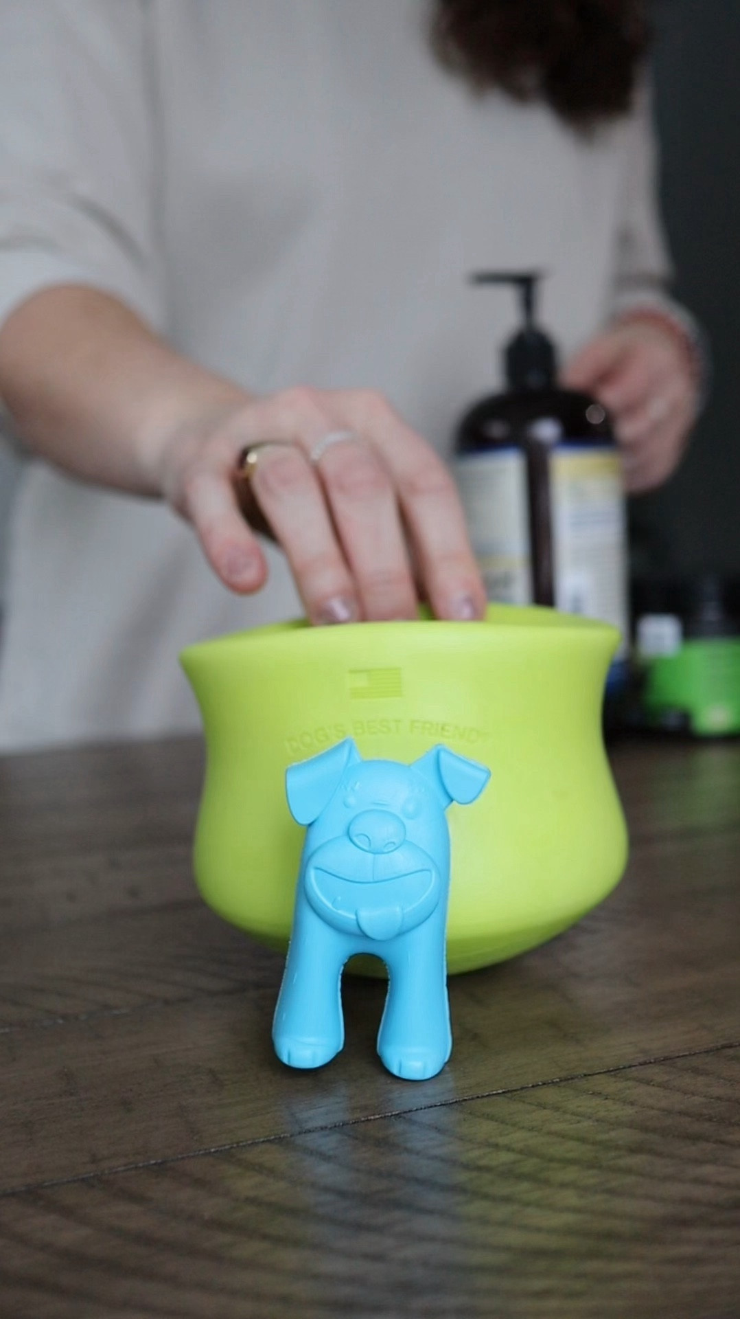 It’s Toppl Tuesday and West Paw is having a 20% off sale until 4/21! You can use JADE when you checkout, too  

In this Toppl we have: 
ProPlan-beef
Pet Honesty- oil + probiotics 
Native Pet- bone broth
Ollie- turkey + blueberry and beef baked 
Vital Essentials Raw- beef tripe 

#LTKsalealert #LTKfindsunder100 #LTKVideo