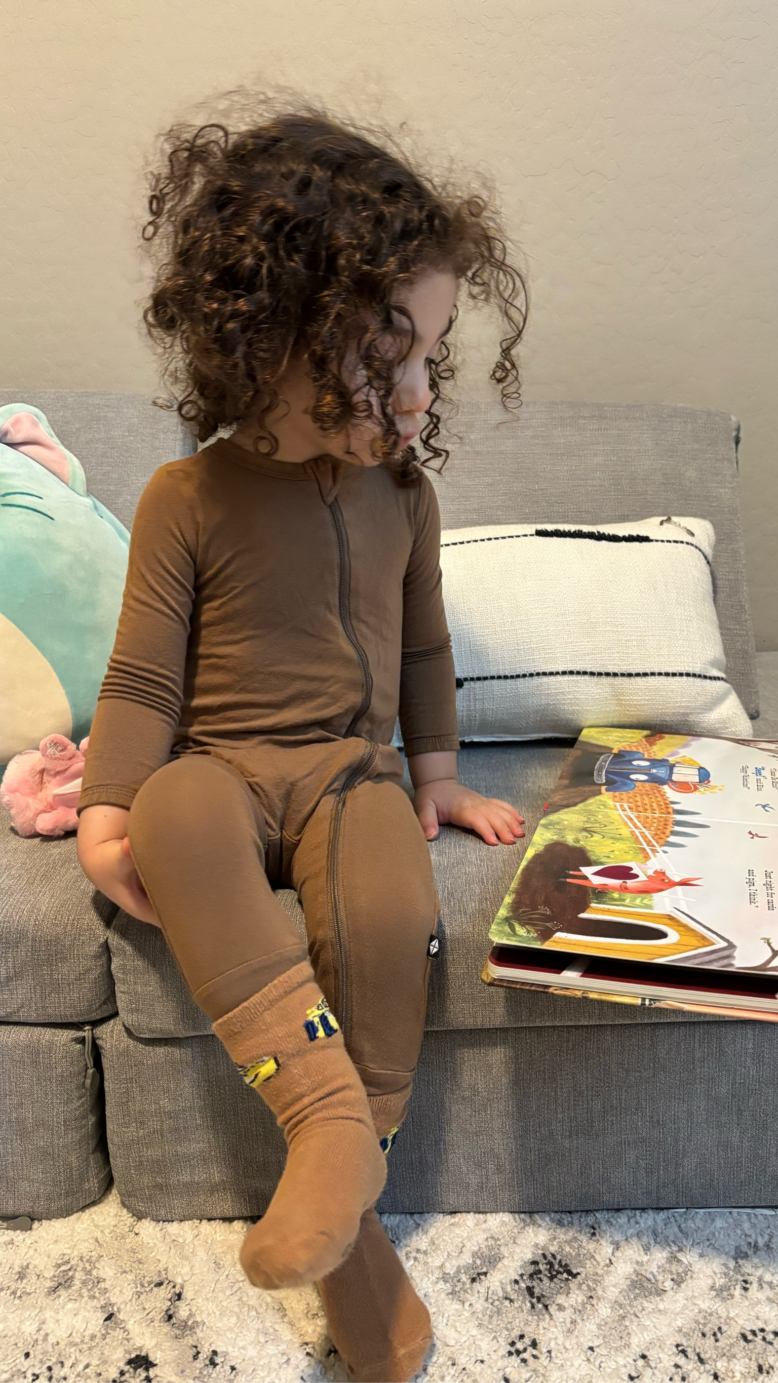 wears 2T🤎 

#kytebaby #kytebabysale #footies #onesies #toddleronesies #toddlerpjs #babypjs #babyfooties #infantclothing #toddlerclothing #toddlerfinds #bamboopjs #babyregistry #babyshowergifts 

#LTKSaleAlert #LTKBaby #LTKKids