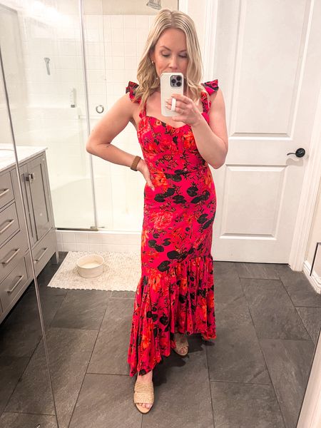 Here is my Mother’s Day ootd - this dress would also be perfect for graduation parties, summer weddings or a beach vacation plus it’s under $100 

#LTKFestival #LTKWedding #LTKParties
