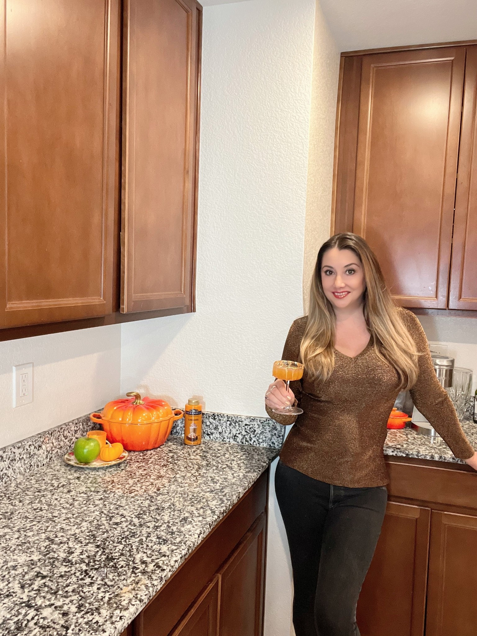 Thanksgiving cocktails made easy with pumpkin ice cube molds:) so festive and fun! 

#LTKdayinmylife #LTKHoliday #LTKfoodie