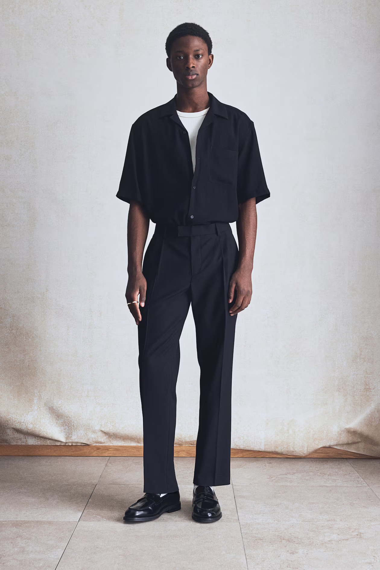 Regular-Fit Tailored Linen-Blend Pants | H&M (US + CA)