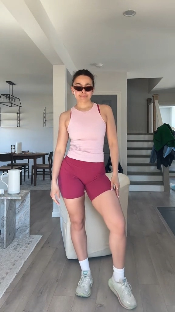 walking outfit/ gym outfit 💘💘

shorts: size 6
top: size 4
bra: size 4 C/D

#LTKActive #LTKStyleTip #LTKSeasonal