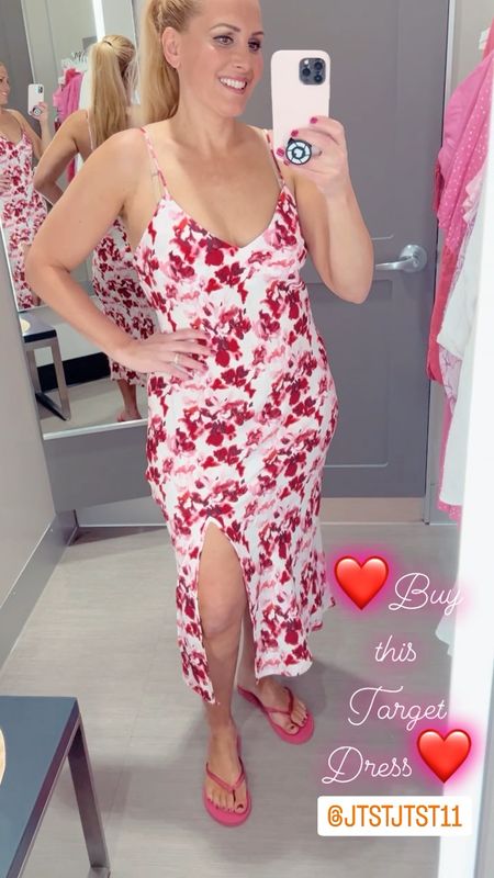 ❤️This target dress is a WINNER! It feels like silk. 

This slip dress is super sexy and would be lovely for Valentine’s Day and spring break!

I’m wearing a medium and it fits true to size.



Target dress: Target spring dress, Target dress outfit, Target dress spring, Target dress style, Target dress idea, Target dress vacation, Target dress beach, Target dress swim, Target dress season, Target dress 2024, Target dress inspo




#LTKGiftGuide #LTKVideo #LTKSeasonal