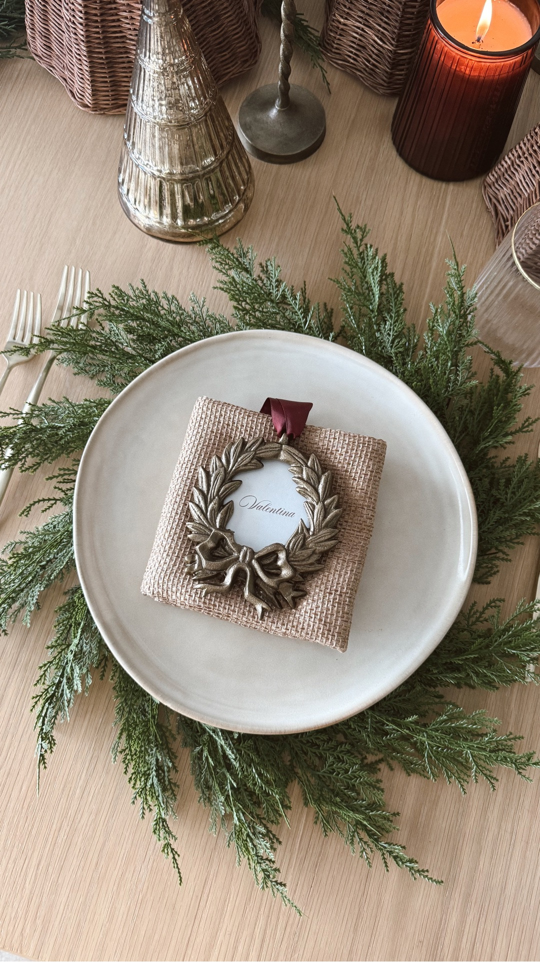 These placecards make the prettiest take home ornaments 🤎 and they’re back at Target this year! 

#ornaments #christmas #christmasornaments #studiomcgee #target #targetchristmas #tablescape #holidaytable #placecard #ralphlaurenchristmas
