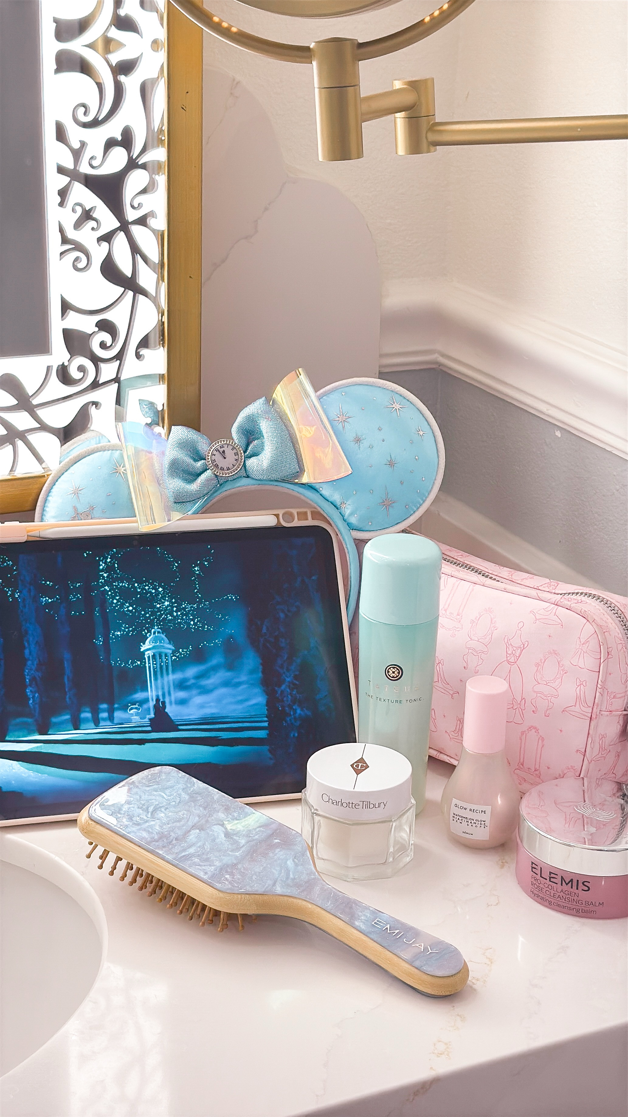 My nightly self care routine inspired by Cinderell🤍🫧🎀

#LTKBeauty