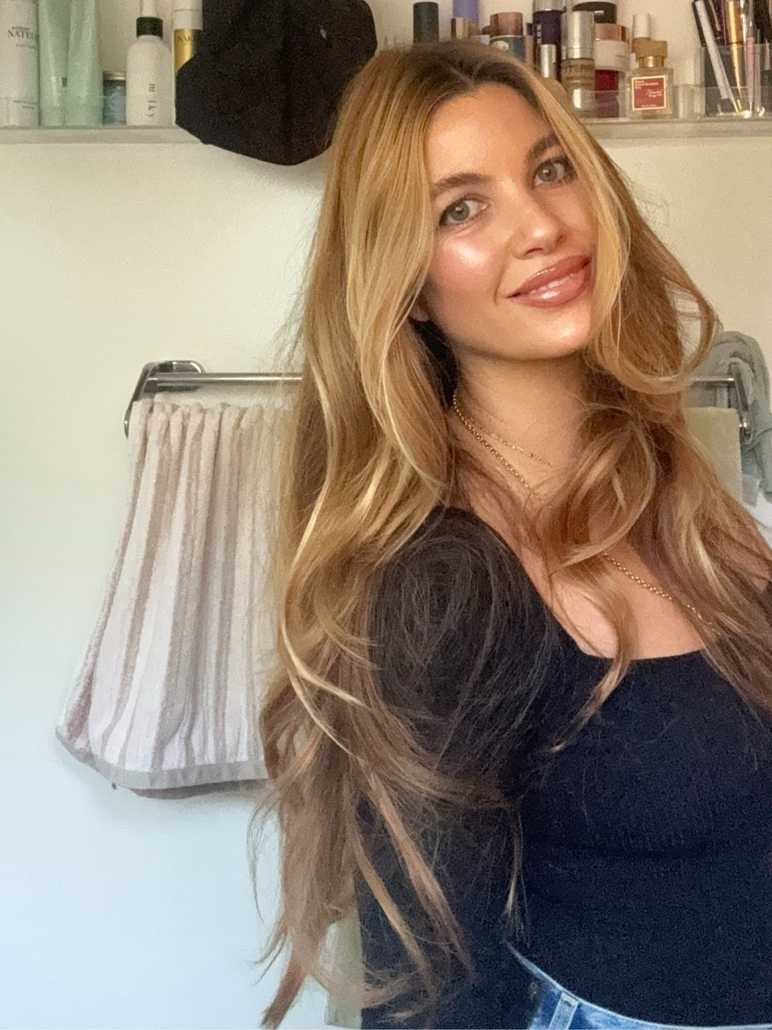 The LOOK:
Hair: T3 hot rollers + oribe gold lust shampoo and conditioner 
Peau Vierge Shade 3
French face concealer light medium beige and medium beige 
Lip liners: Tom ford close up and Sweed Cindy 
Blush is Armani bold pink 
Dior highlighter 001 
Monika Blunder black liner 
Suqqu brow setting gel 

#LTKBeauty #LTKFindsUnder50 #LTKStyleTip