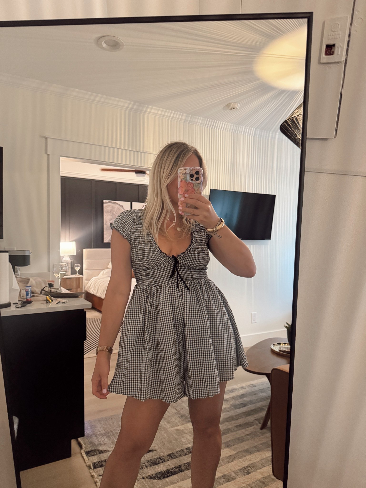 Perfect little date night romper 

#LTKStyleTip #LTKBeauty #LTKFindsUnder100