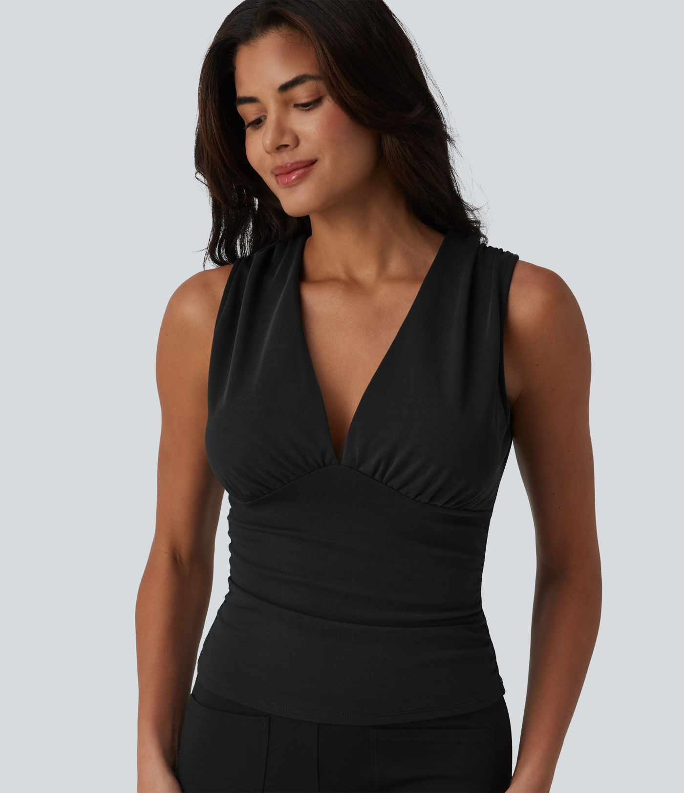V Neck Ruched Built-in Bra Work Tank Top | HALARA