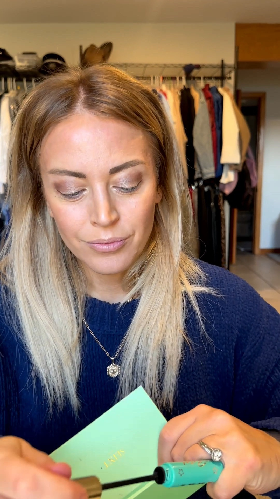 #GRWM | 40+ MakeUp Routine 

Those of you who follow know that I’m a SEINT makeup girl but I also dabble in products that fit the occasion, like an extended wear foundation, tubing mascara, and more. 

Here is a slightly elevated look from my everyday routine. For a look into the SEINT products used, simply cut and paste this link 👇🏼

deidraleigh.seintofficial.com/en/list/272114


#LTKOver40 #LTKgrwm #LTKBeauty