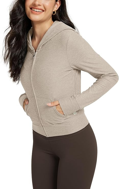 ODODOS Women's Full-Zip Cropped Hoodie - odSTRATUM Tech Ultra Soft UPF 50+ Hooded Jacket with Poc... | Amazon (US)