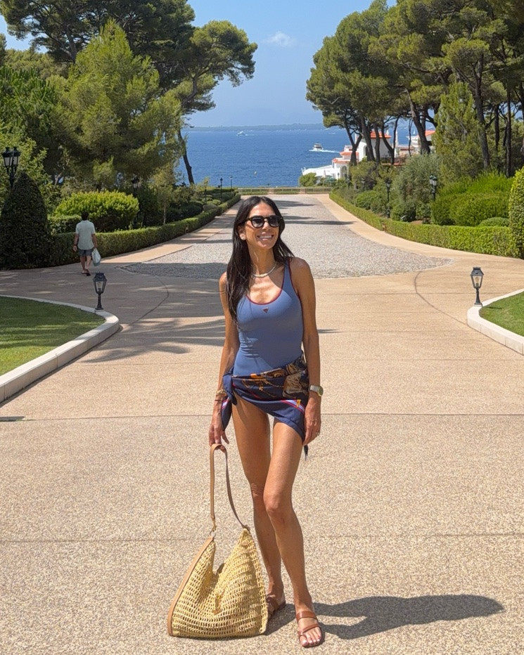 South of France Beach Day

#LTKSwim #LTKootd #LTKTravel