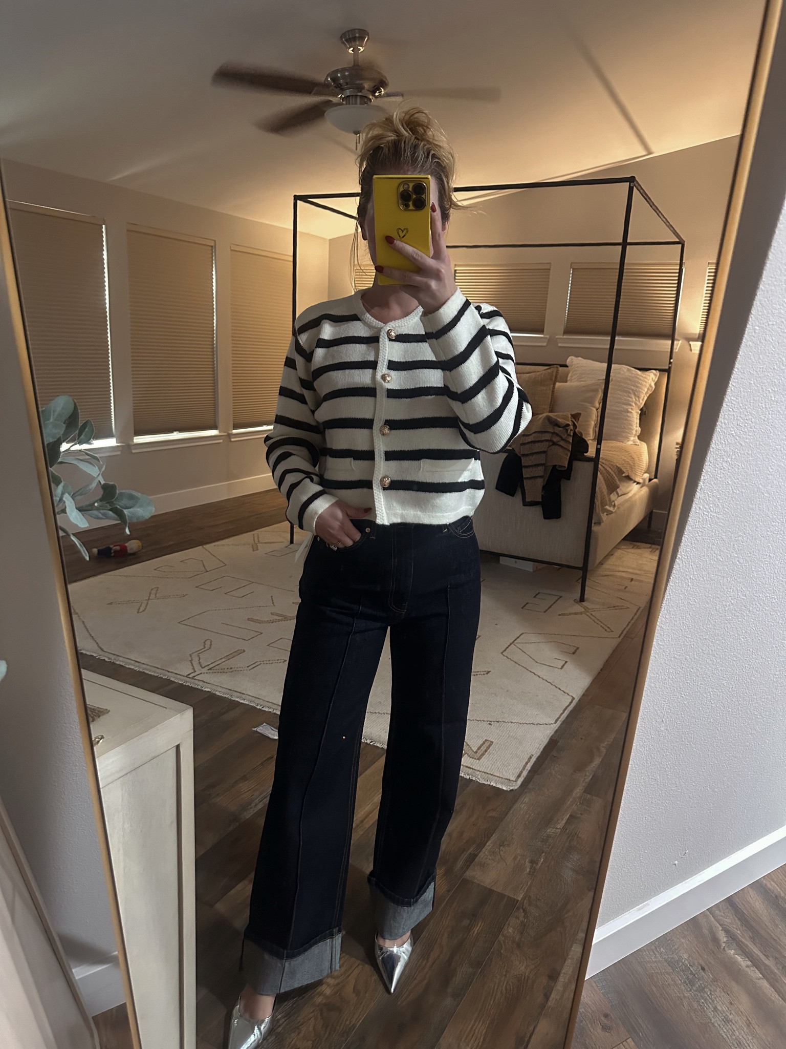 The perfect striped cardigan 🤍🫶

#LTKsalealert #LTKstyletip #LTKHolidaySale