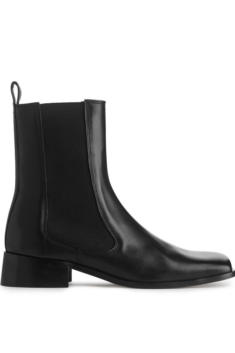 Square-Toe Chelsea Boots - Black - Ladies | H&M GB | H&M (UK, MY, IN, SG, PH, TW, HK)