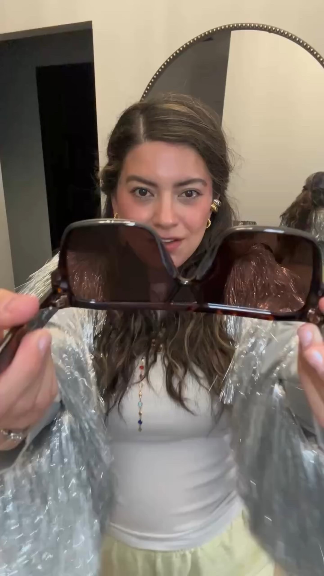 If this isn’t your sign idk what is… #ilove #quay @Quay Eyewear Inc
***Shop my LTK 🔗 in bio***