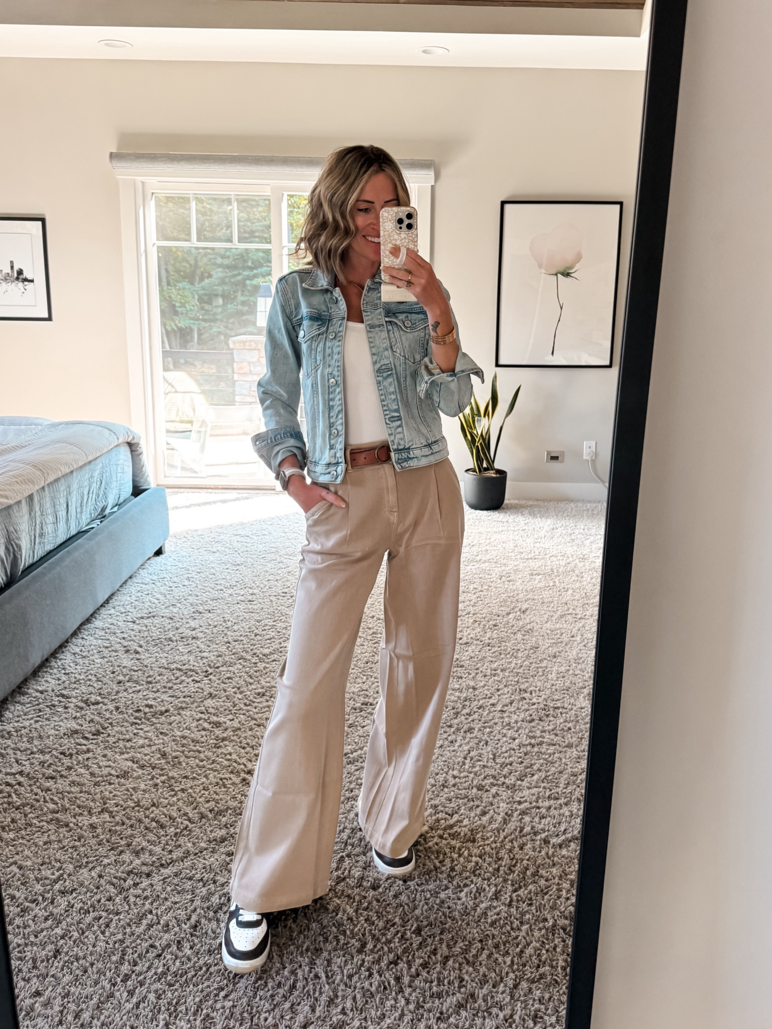 Fall outfit ideas 
American eagle outfits with wide leg trousers and Nike Air Force 1s