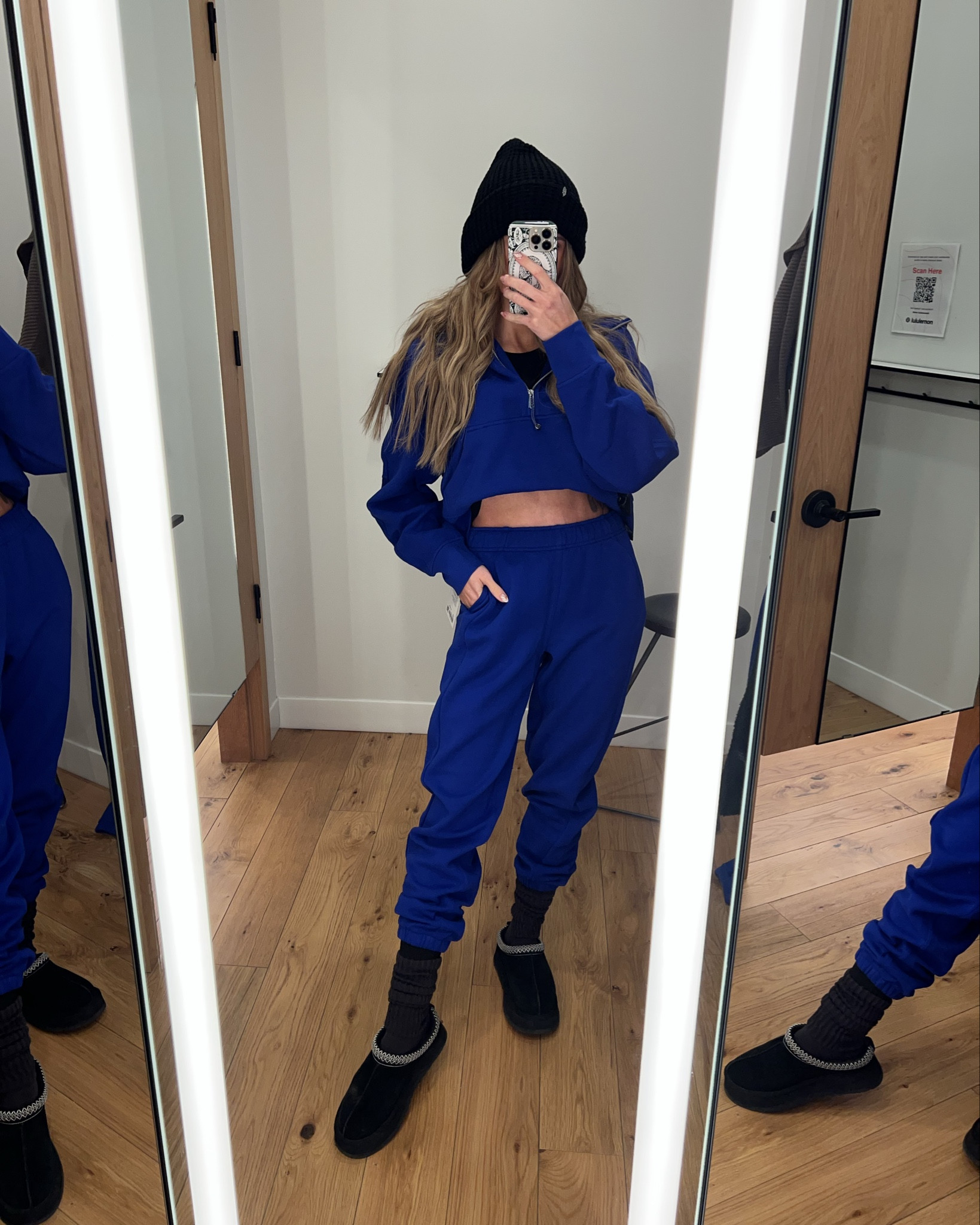 Lululemon blue sweat set 

#LTKSeasonal #LTKootd #LTKHoliday