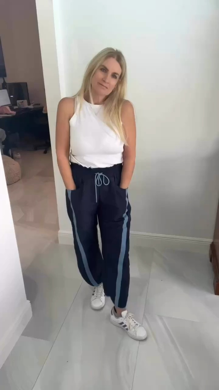 Baggy track pants , tons of color options check it out 

#LTKmomlife #LTKootd #LTKOver40