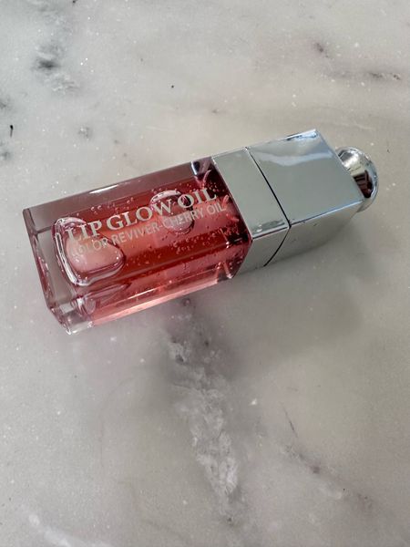 My favorite lip oil ❤️ So nice for hydration in the winter 

#LTKFind #LTKtravel #LTKbeauty