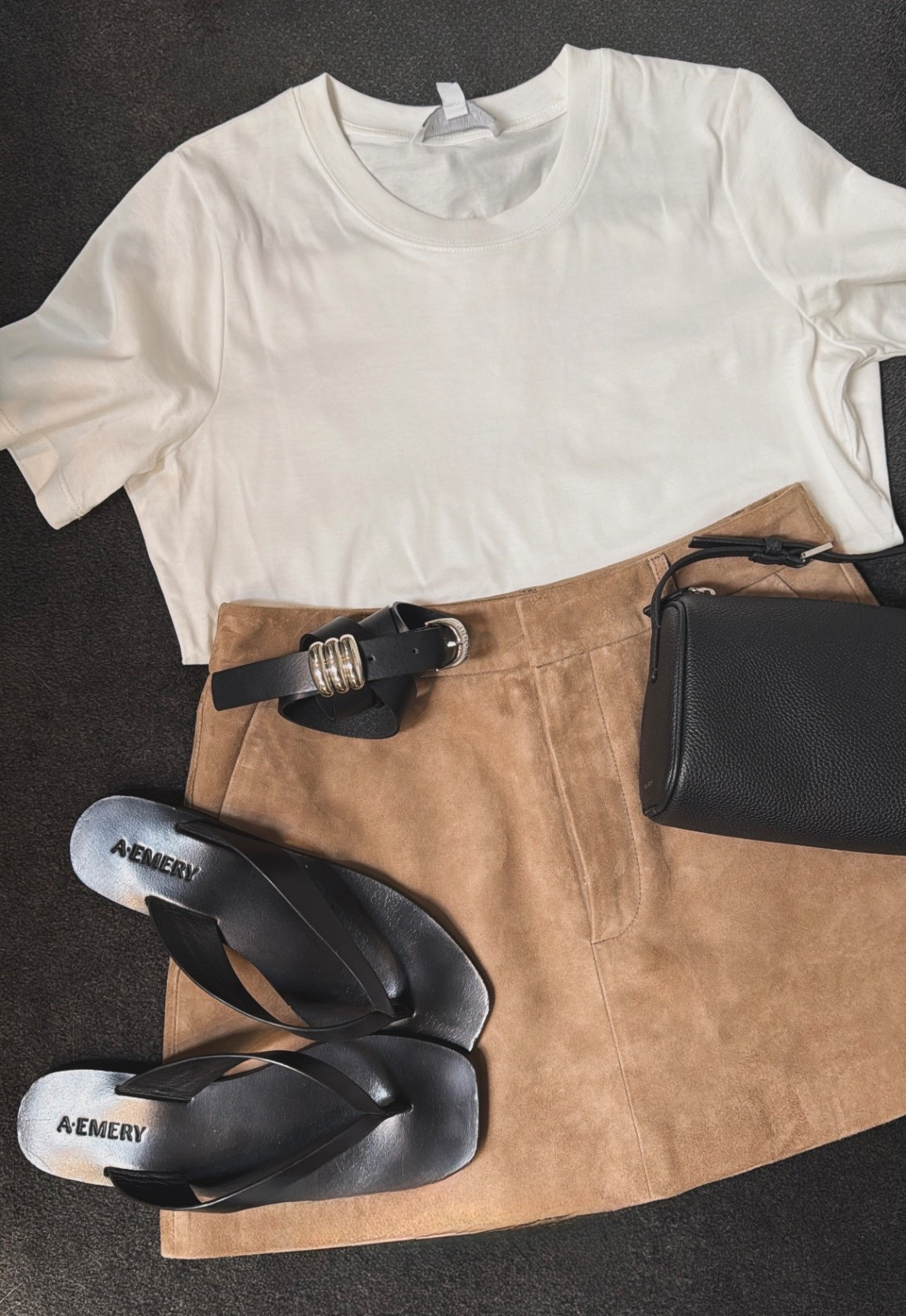 Concert outfit formula: mini skirt, basic, and an oversized jacket 

#LTKaustralia #LTKdatenight