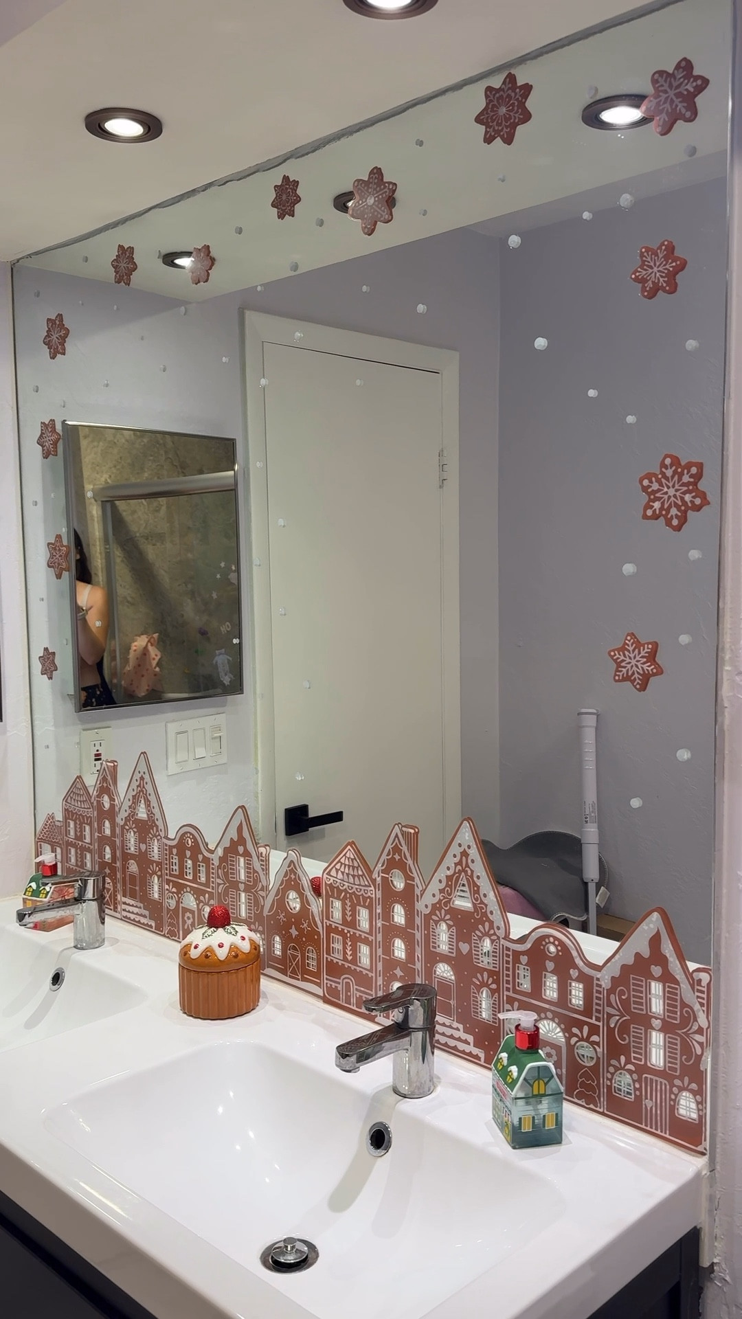 Decorating my daughter’s bathroom for Christmas! She asked for gingerbread theme so that’s what she got!

#LTKHoliday #LTKHome