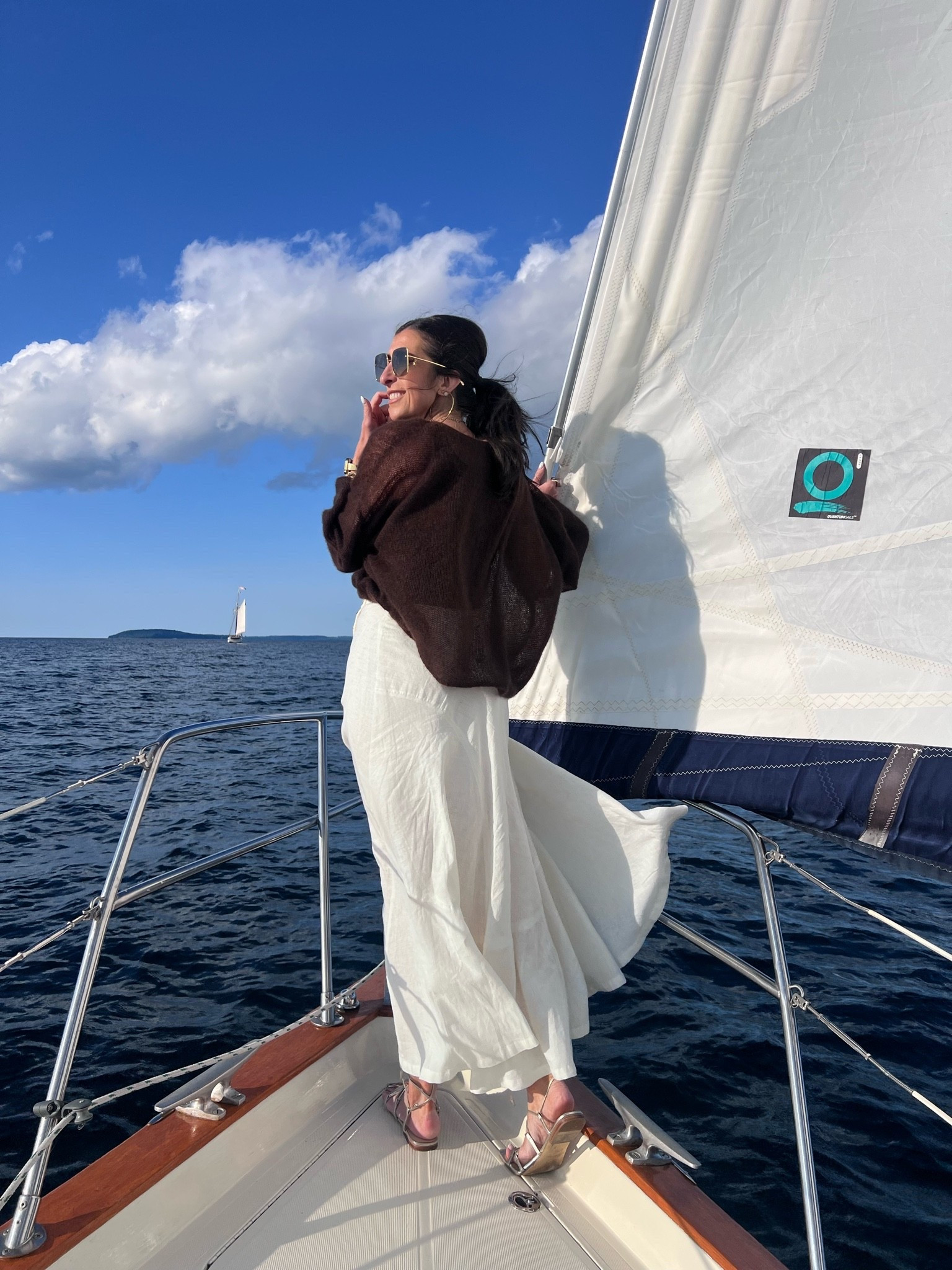 Boating in Michigan but stay warm & chic with linen & cashmere

#LTKdayinmylife #LTKOver40 #LTKTravel