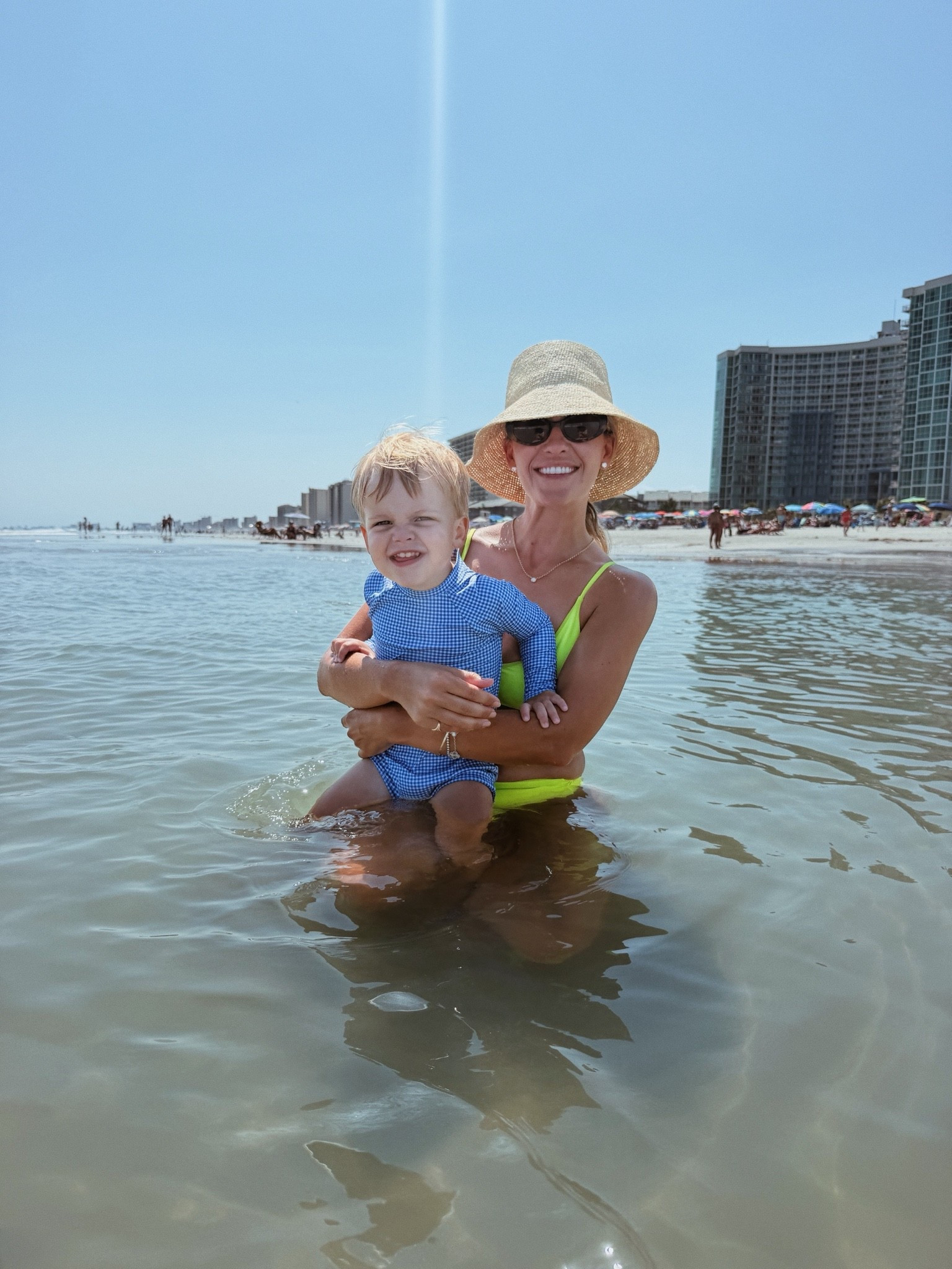 A few summer travel musts that I also love at home! all of this can be purchased on Shop App and you can get up to $50 Shop cash back right now @ShopApp #ShopPartner
