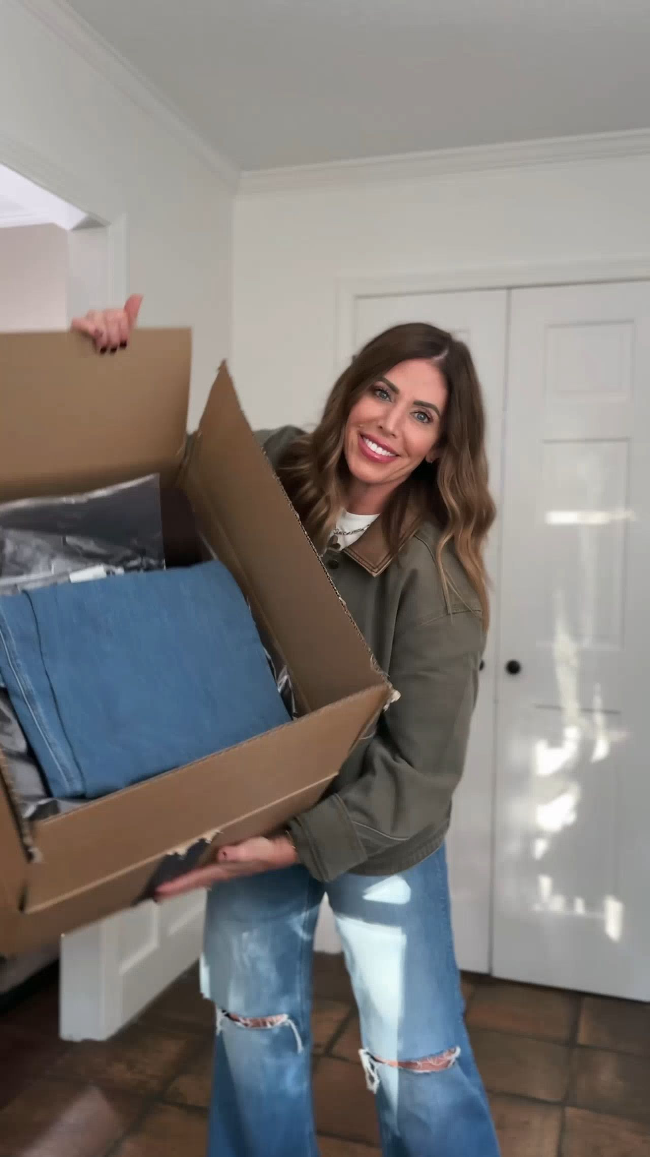 aerie fall haul—save an extra 20% off exclusively through LTK!

I'm wearing a medium in all of the tops and jacket and sweatshirts
I sized down to a small Long in the barrel, sweatpants and wide leg baggy sweatpants
I'm wearing my true size medium long in the leggings

aerie style, comfy style, casual style

 

 

#LTKFallSale #LTKSaleAlert #LTKFindsUnder50