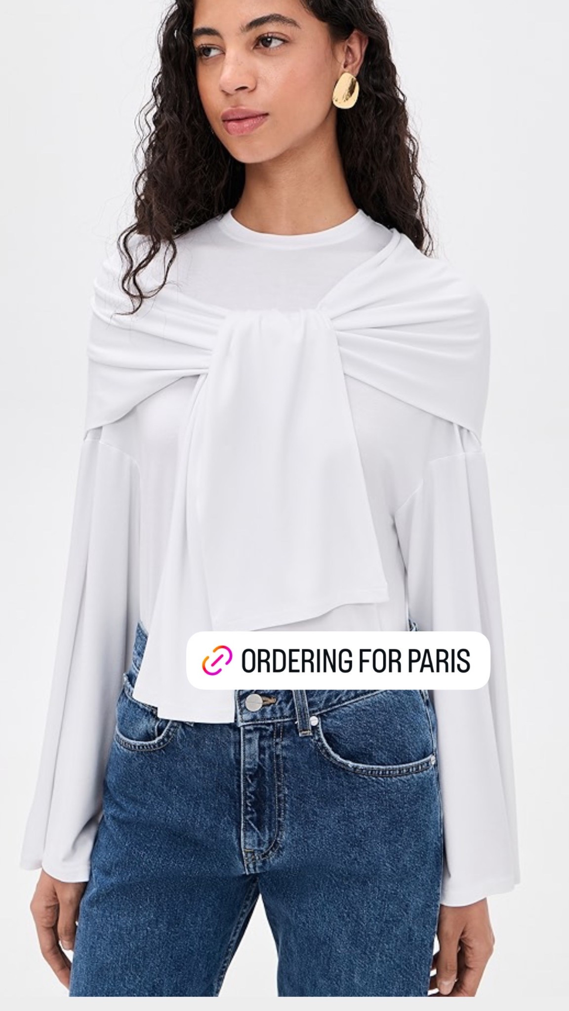 Love this tee for European travel 

#LTKgrwm #LTKootd #LTKOver40