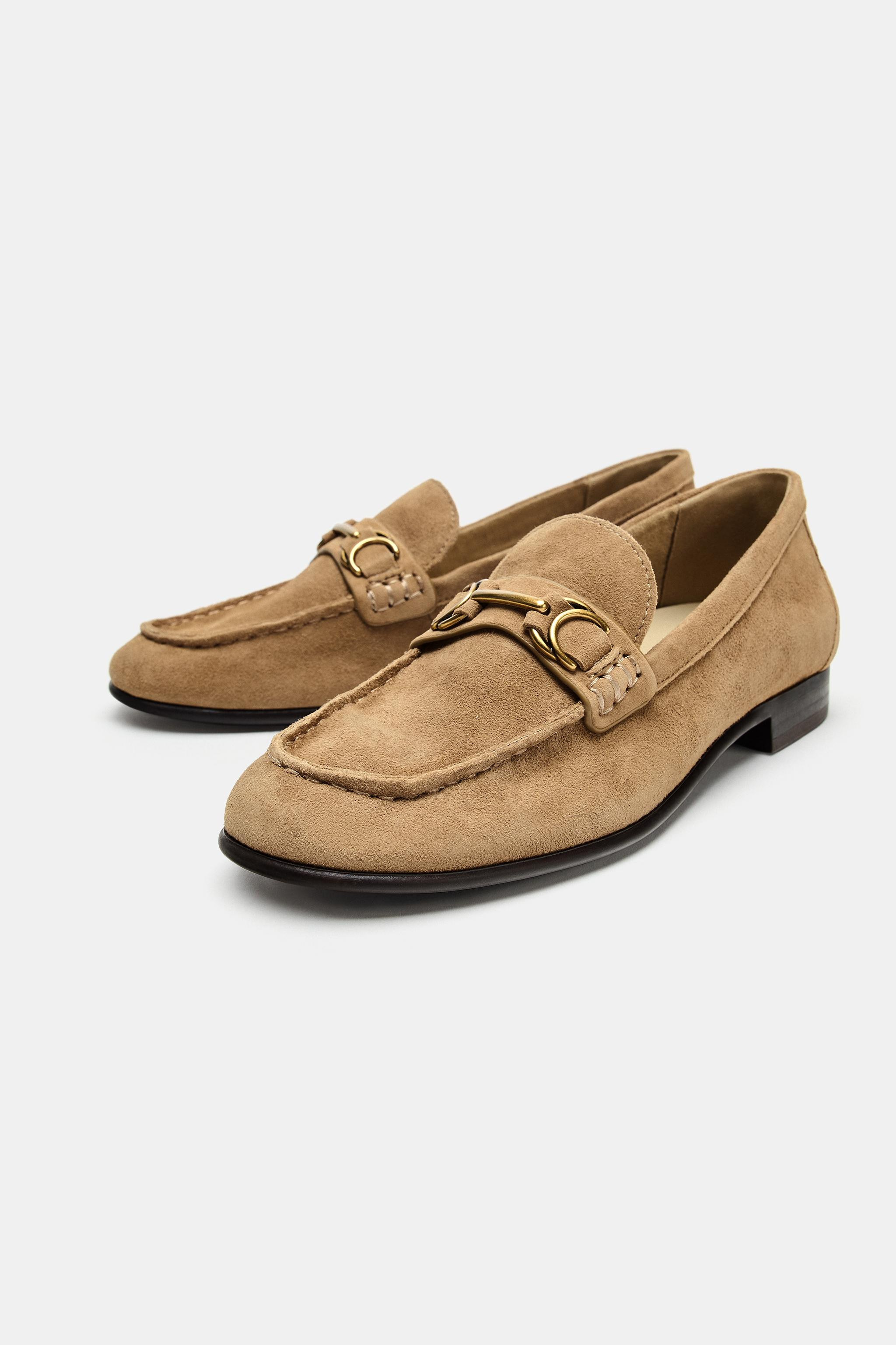 MOKASSIN AUS VELOURSLEDER MIT METALL-APPLIKATION | Zara DE