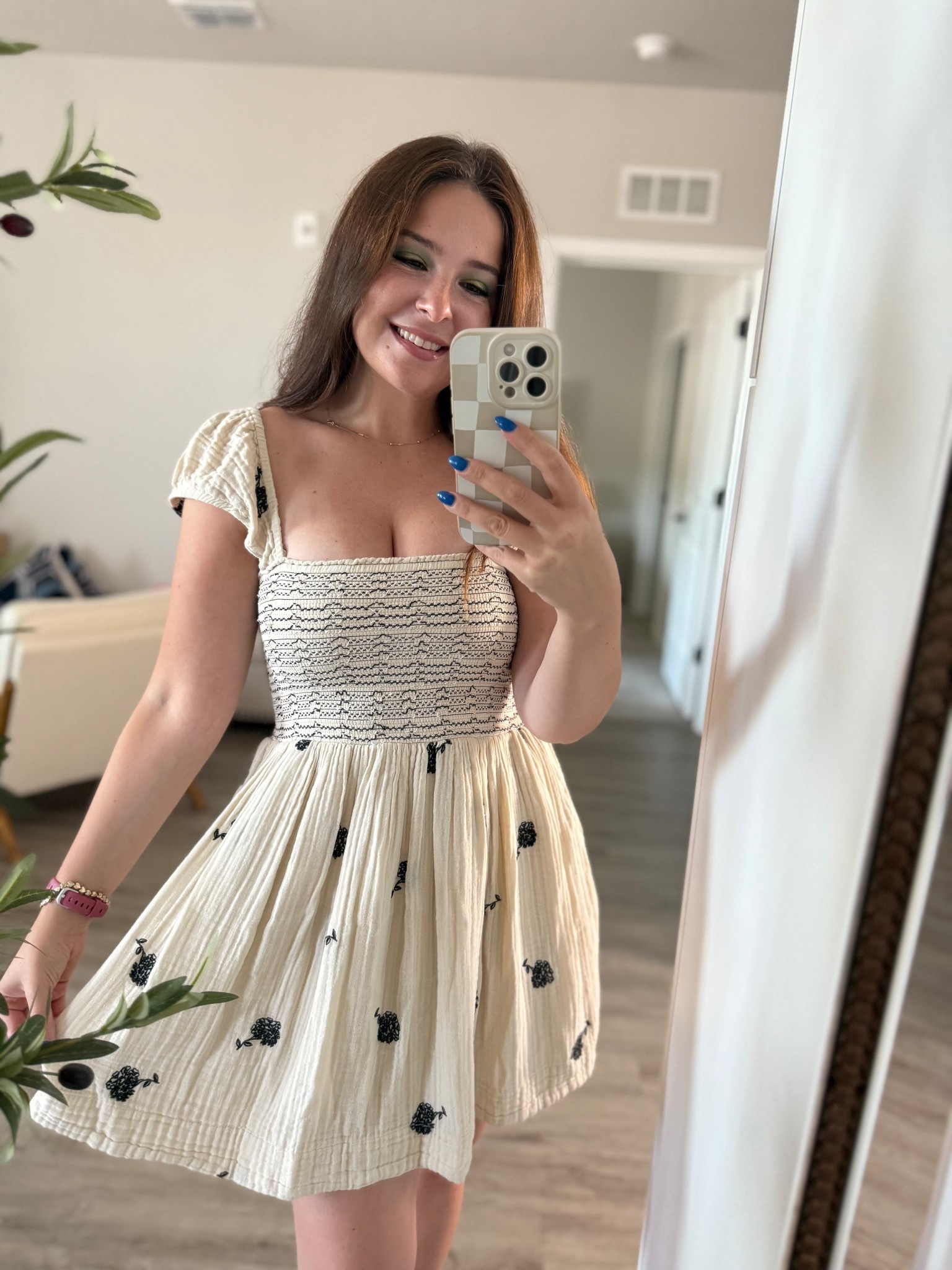 Sunny Florida vibes ☀️ Serving glowy, flawless glam with my fave makeup + outfit picks — all linked below for an effortless, radiant look 💄👗✨ Tap to shop and glow up your routine! #MakeupFavorites #GlowySkin #OOTD #StyleInspo #BeautyMustHaves #OutfitDetails #MakeupTrends #FLStyle

#LTKStyleTip #LTKBeauty #LTKSeasonal