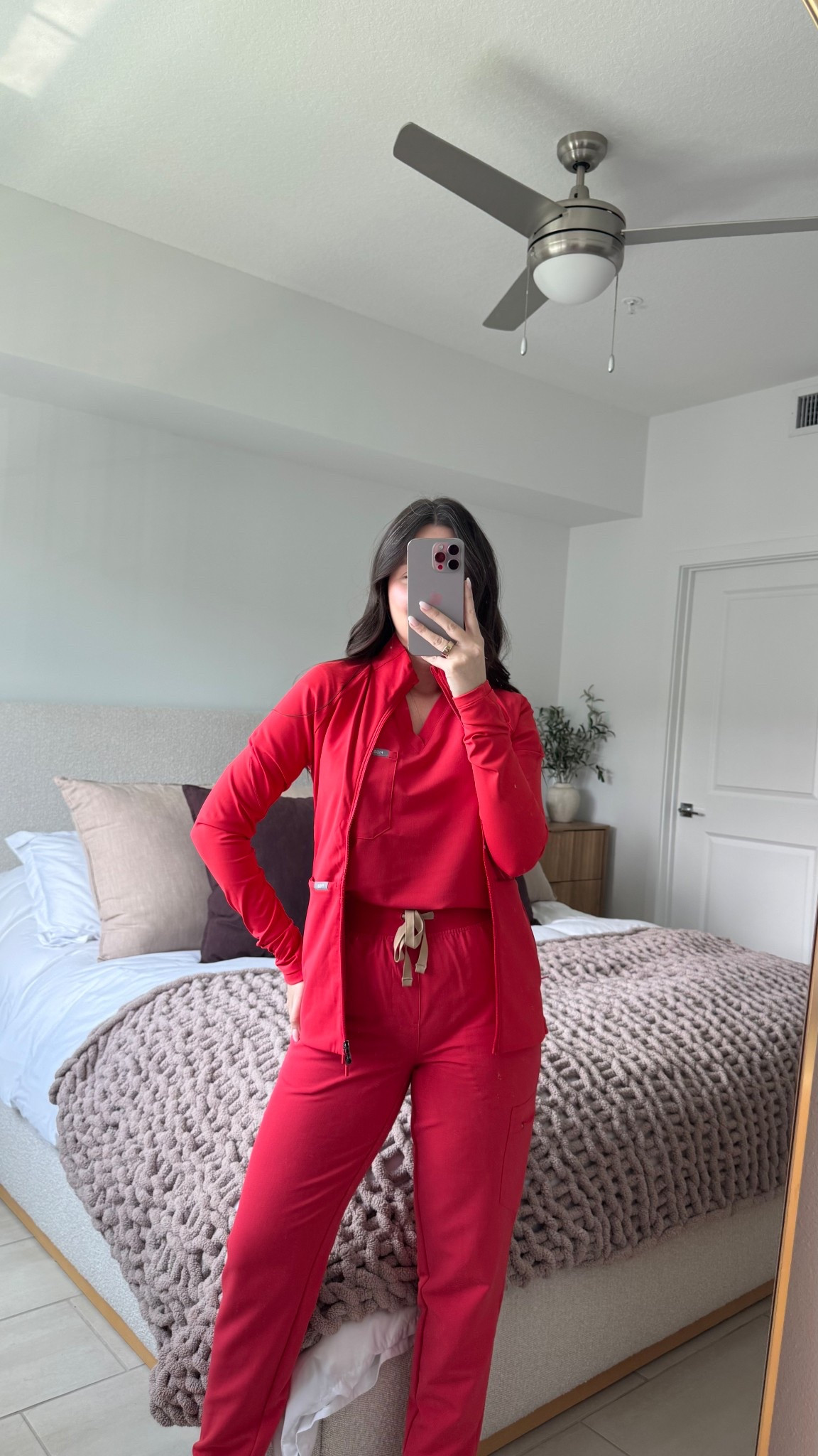 Figs Hibiscus scrubs #scrubs #workwear #figs

#LTKFindsUnder50 #LTKStyleTip #LTKSaleAlert