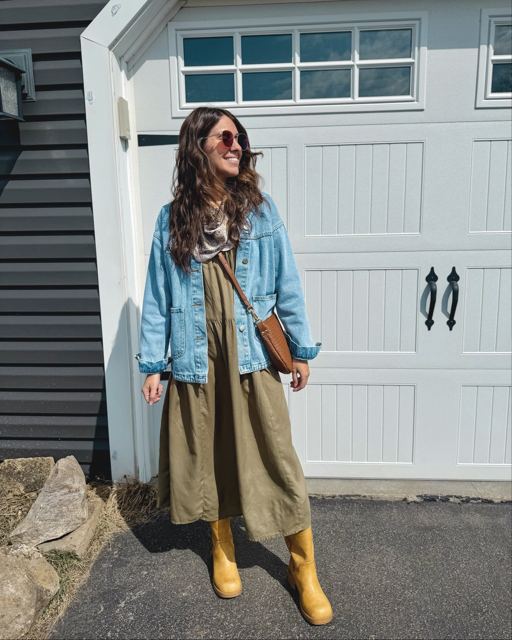 xs petite in my dress, xs in my denim jacket, small size in my purse and size 6 in my boots 🙌🏽

#LTKgrwm #LTKPetite #LTKootd