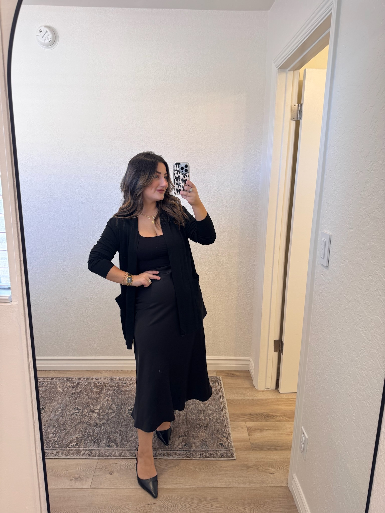 Satin skirt is a fall staple! I own it in 3 colors!!

Cardigan size small
Tank size small
Skirt size medium 

5'0" 140lbs 
Amazon finds


#LTKFindsUnder50 #LTKPetite #LTKSaleAlert