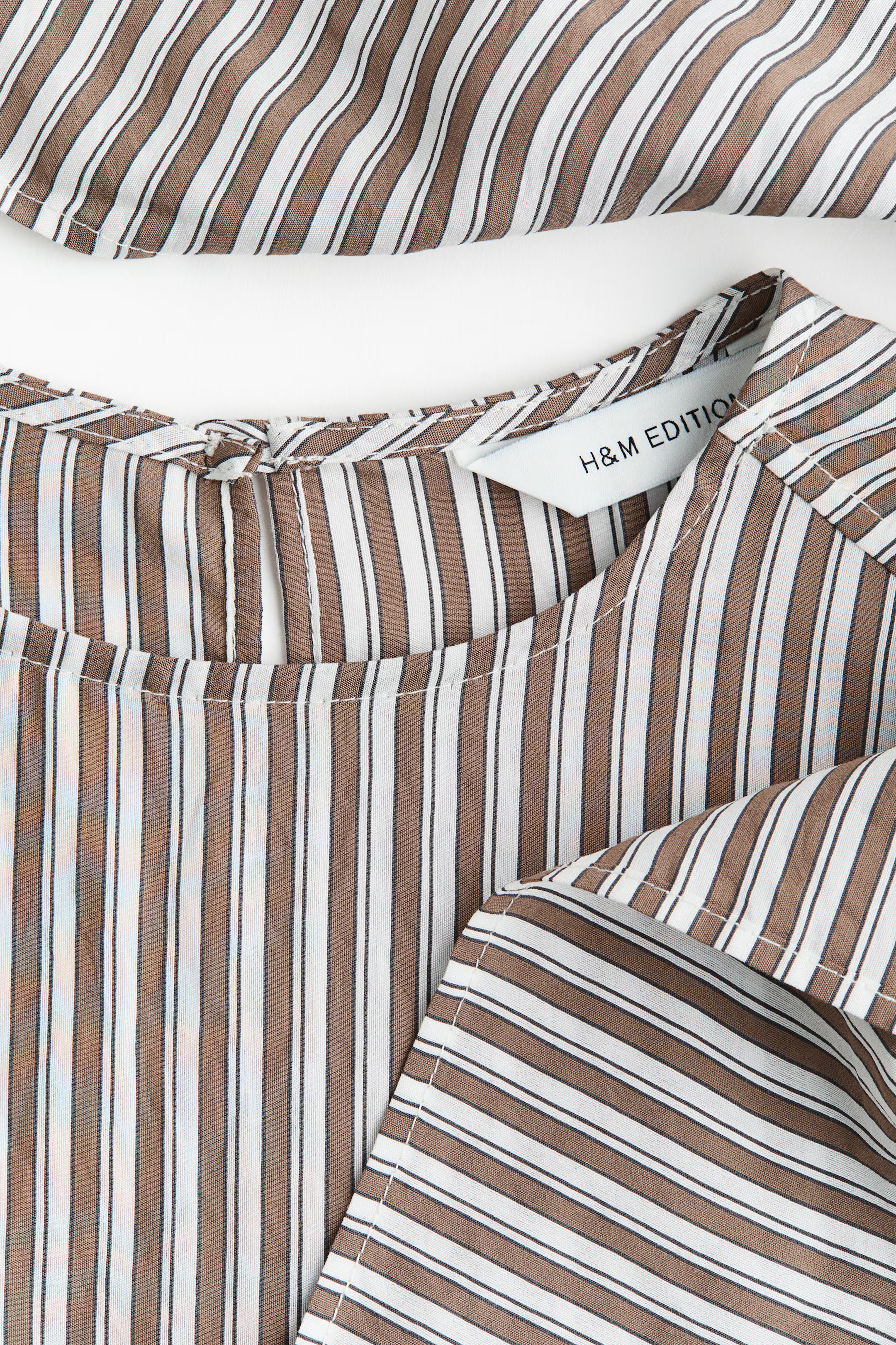 Oversized blouse with scarf | H&M (UK, MY, IN, SG, PH, TW, HK)